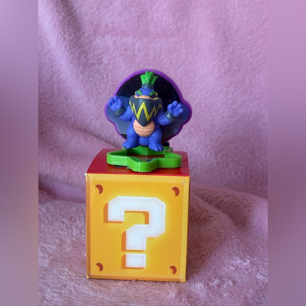McDonald’s super Mario galaxy baby bowser jr figure like new